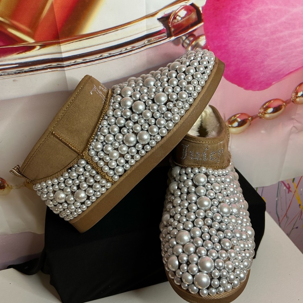 Juicy Couture Women's Pearl Embellished Tan Booties, Pre-loved. - Picture 3 of 6